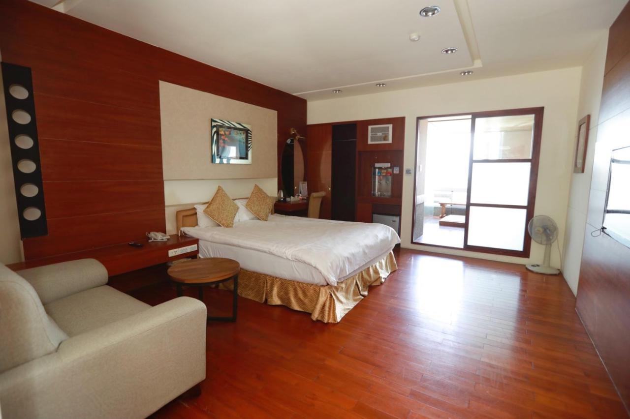 Ailiga Travel Villa Ren'ai Quarto foto